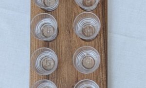 Cricket Bat Shot Board (customisable up to 20 shots) complete with acrylic shot glasses and personalisation. 825mmx120mmx35mm