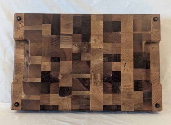 Oak and Walnut End Grain Chopping Board with inset handles. 495x325x77mm - Image 3