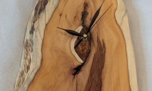 0161 Yew with Golden Brown Epoxy Clock. 425x270x30mm. 2.4kg £65
