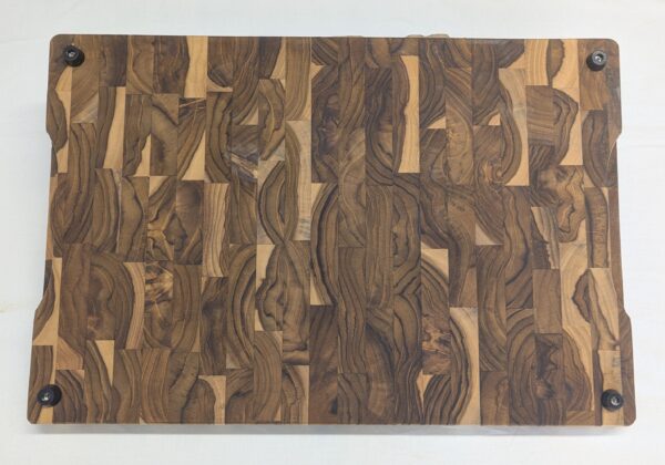 0176 Brazilian Teak End Grain Chopping Board. 440x295x33mm. £80. 4 items - Image 2