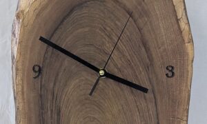 Walnut Clock on Stand. 445x265x58mm.