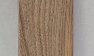 0178 Garlic Chopping Board. 340x70x9mm. £10
