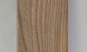 0178 Garlic Chopping Board. 340x70x20mm. £10