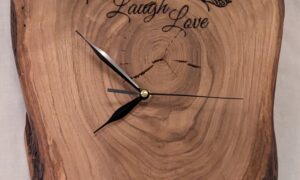 Green Oak Live Laugh Love Heart Shaped Clock. 480x290x40cm.